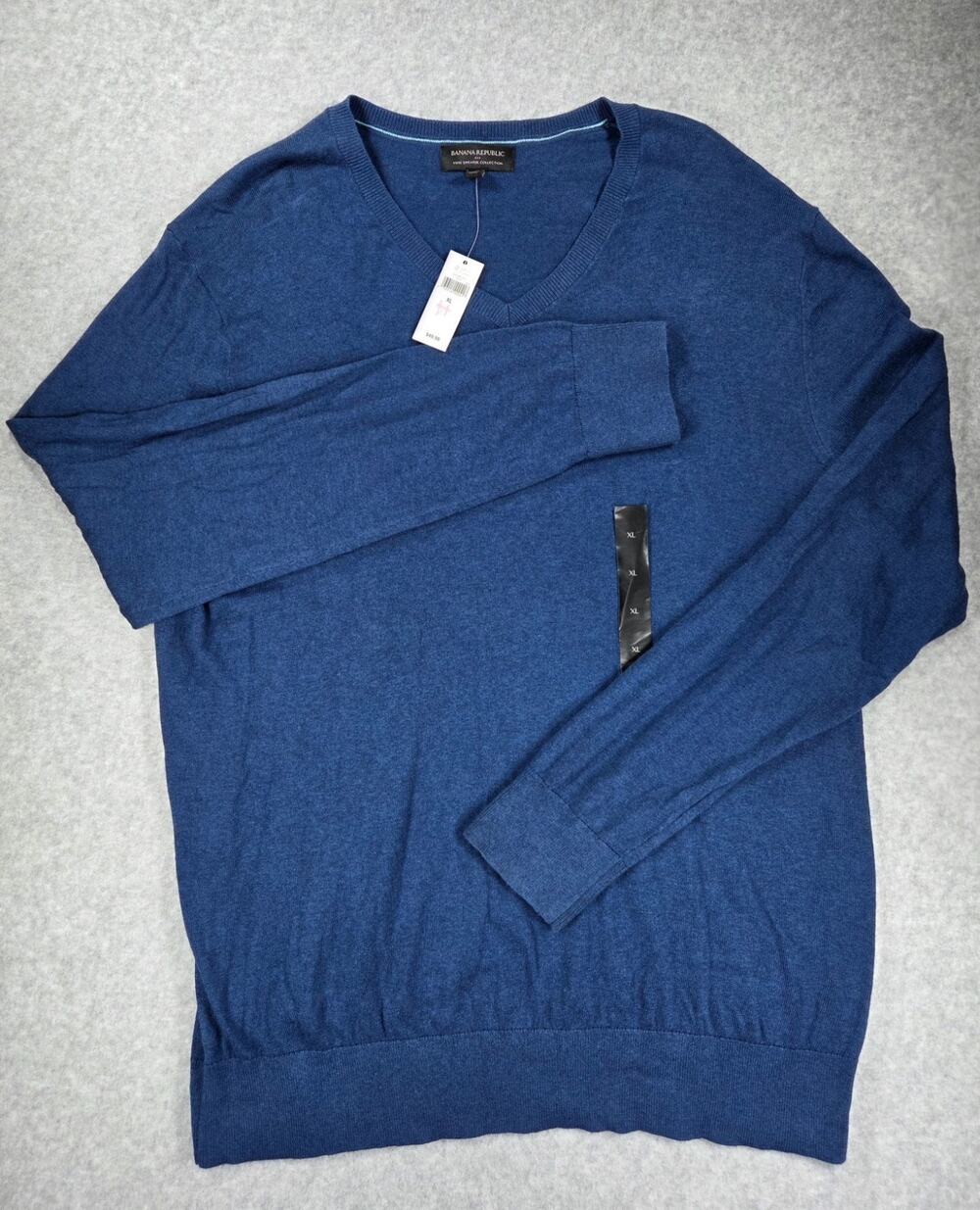 NWT Banana Republic Men XL Luxe V-Neck Sweater Blue Pullover Knit Lightweight